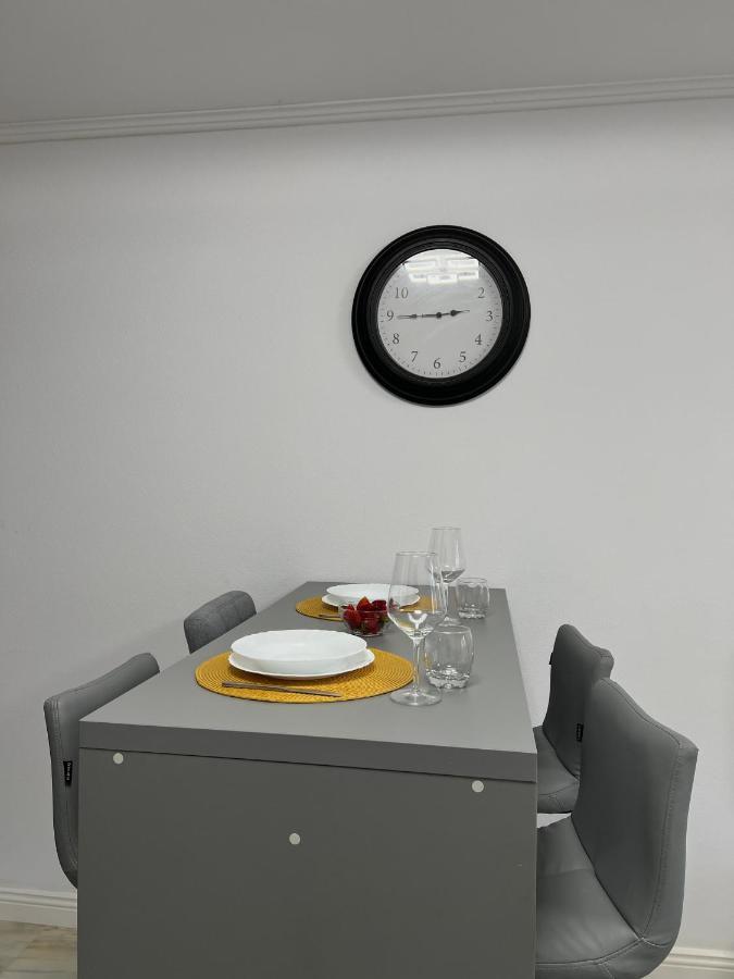 Apartamento Complex Rezidential Ana Caransebeş Exterior foto